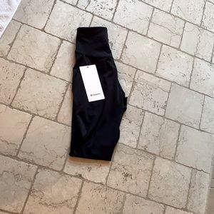Lululemon Brand new Base Pace HR Tight 28”Brushed Size 2